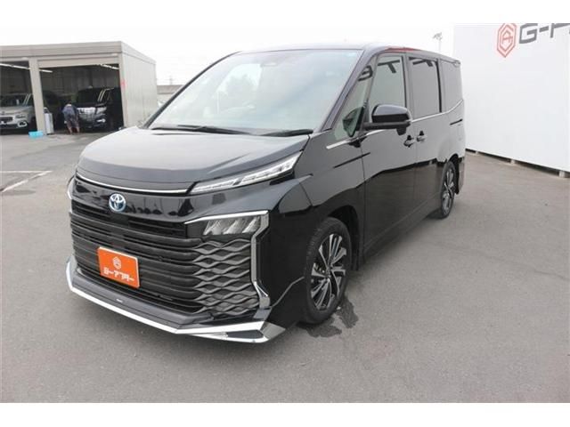 VOXY HYBRID
