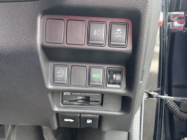 X-TRAIL 2WD