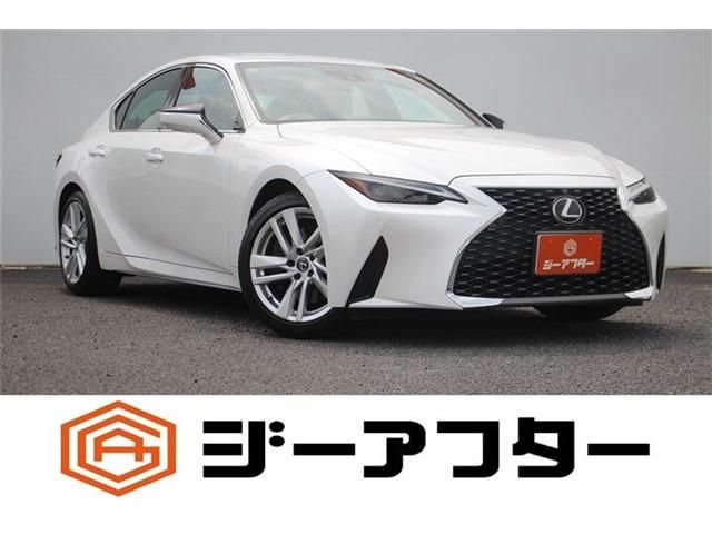 LEXUS IS300