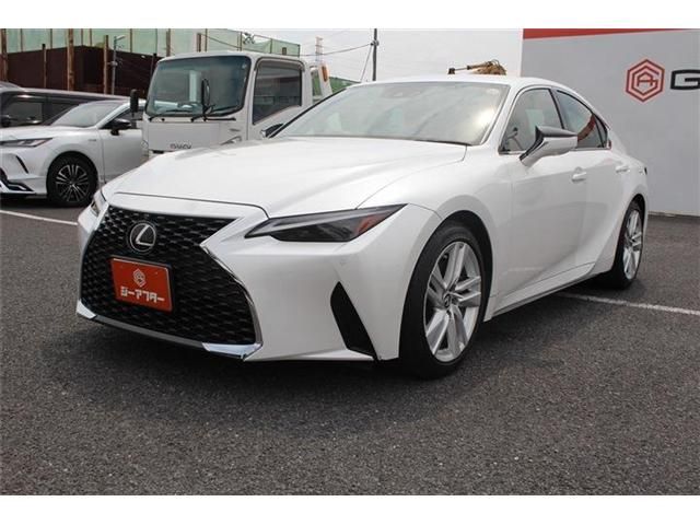 LEXUS IS300