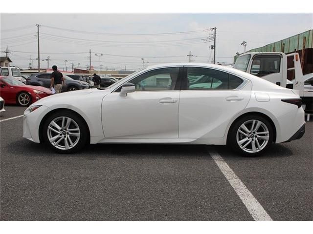 LEXUS IS300