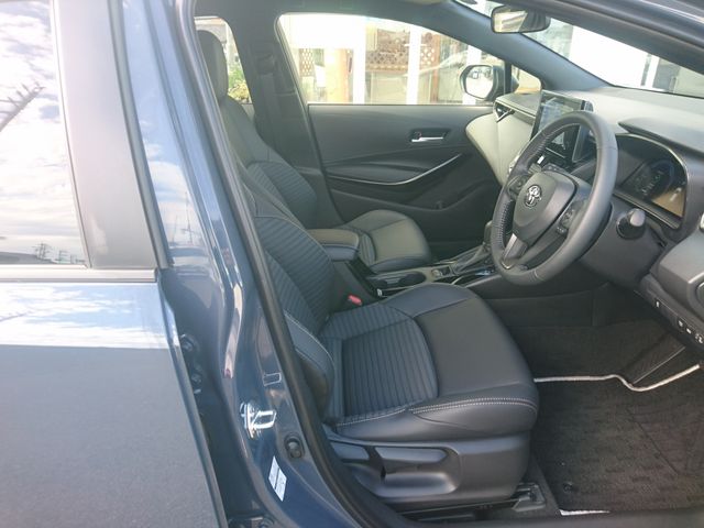 COROLLA TOURING HYBRID 4WD