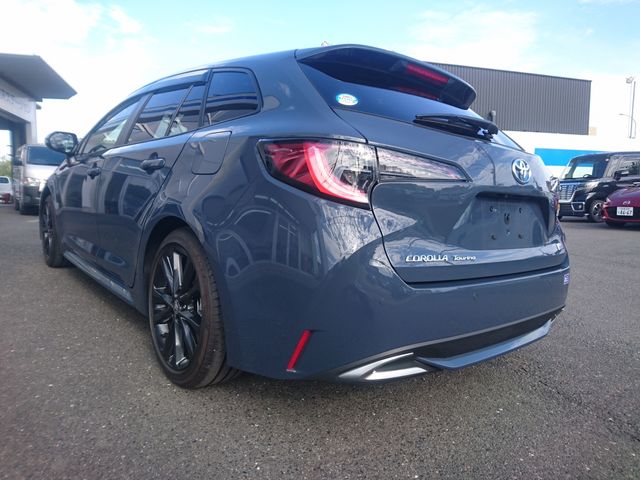 COROLLA TOURING HYBRID 4WD