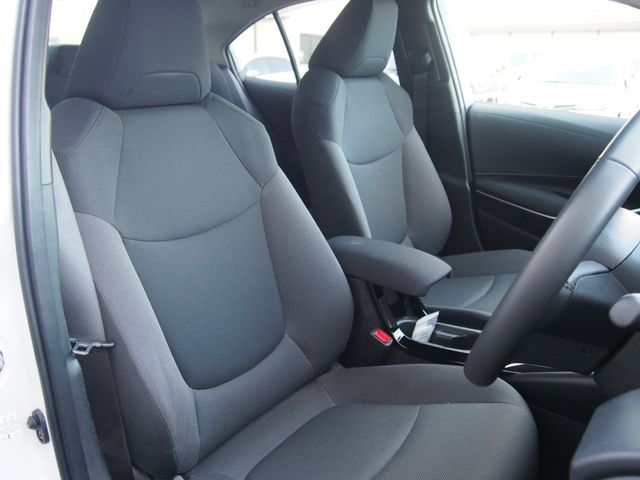 COROLLA sedan
