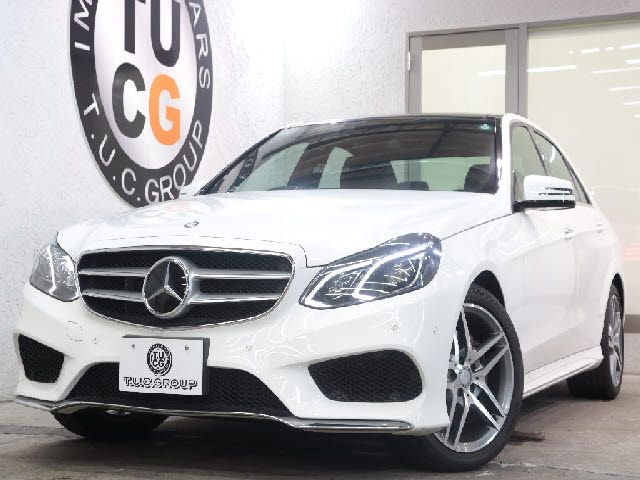 MERCEDES BENZ E class sedan