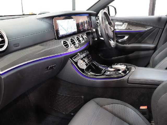 MERCEDES AMG E class sedan HYBRID