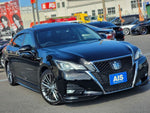 CROWN sedan hybrid