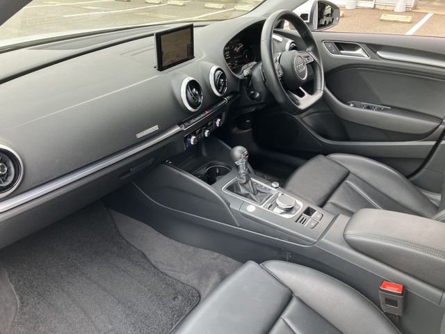AUDI A3 Sedan