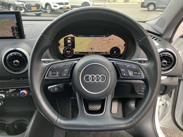 AUDI A3 Sedan