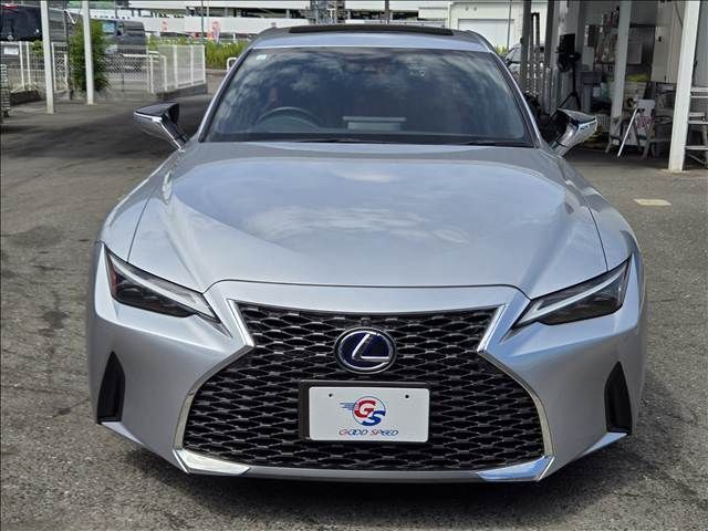 LEXUS IS300h