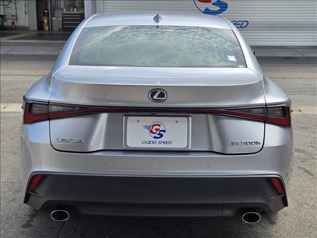 LEXUS IS300h