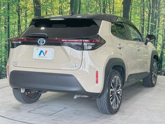 YARIS CROSS HYBRID
