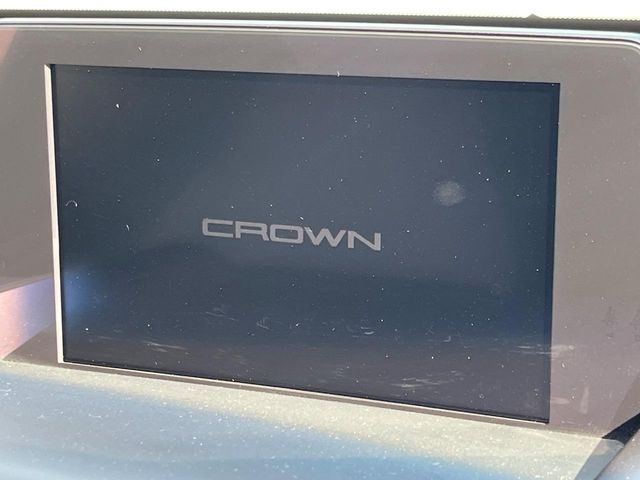 CROWN sedan hybrid