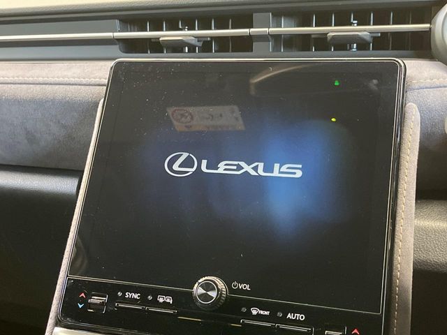 LEXUS LBX