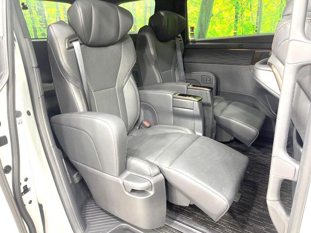 ALPHARD hybrid