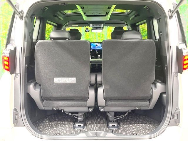 ALPHARD hybrid