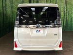 VOXY HYBRID