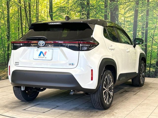 YARIS CROSS HYBRID