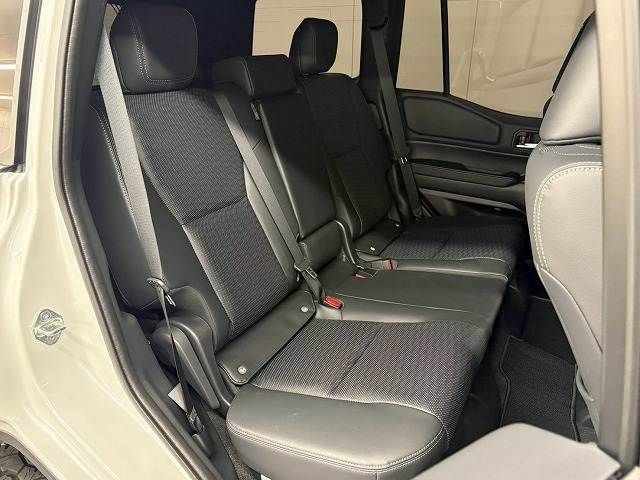 LANDCRUISER 250