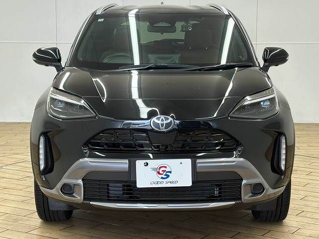 YARIS CROSS