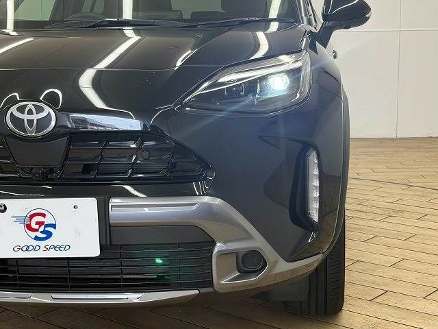 YARIS CROSS