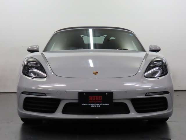 PORSCHE 718BOXSTER