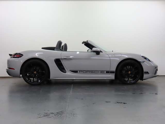 PORSCHE 718BOXSTER