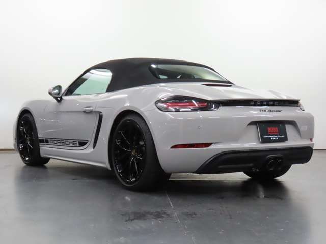 PORSCHE 718BOXSTER