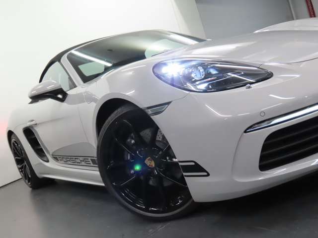 PORSCHE 718BOXSTER