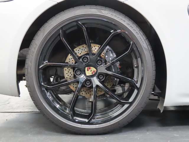 PORSCHE 718BOXSTER