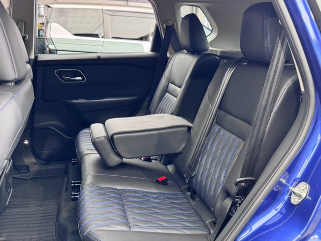 X-TRAIL HYBRID 4WD