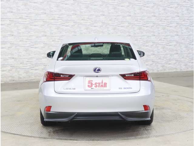 LEXUS IS300h