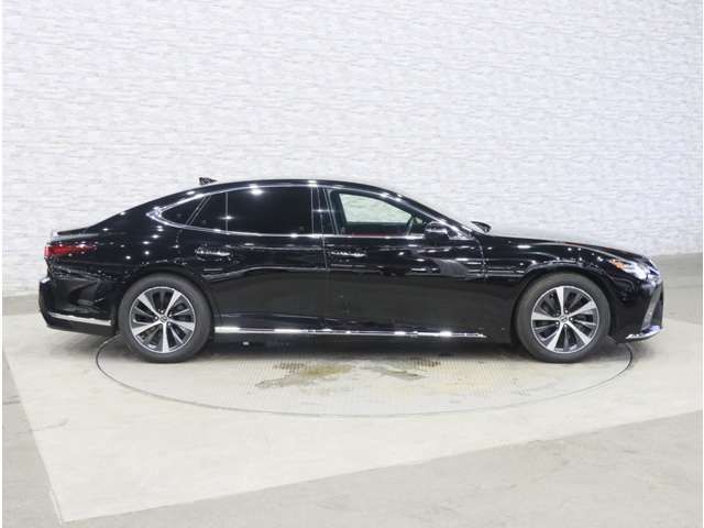 LEXUS LS500