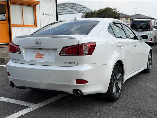 LEXUS IS250