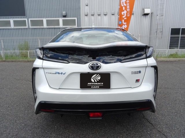 PRIUS PHV