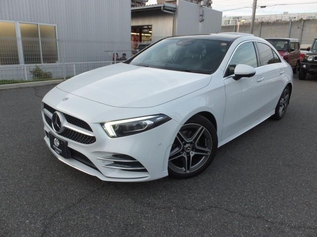 MERCEDES BENZ A class sedan