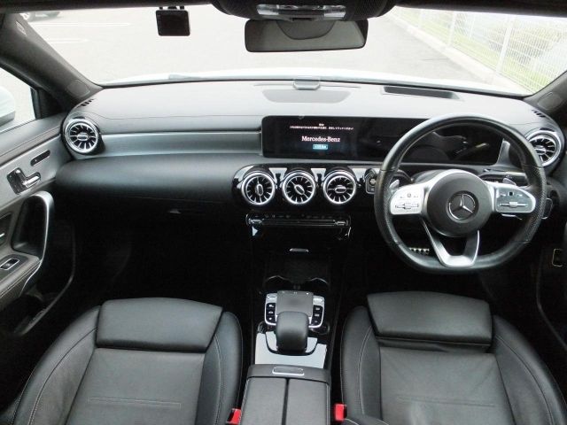 MERCEDES BENZ A class sedan