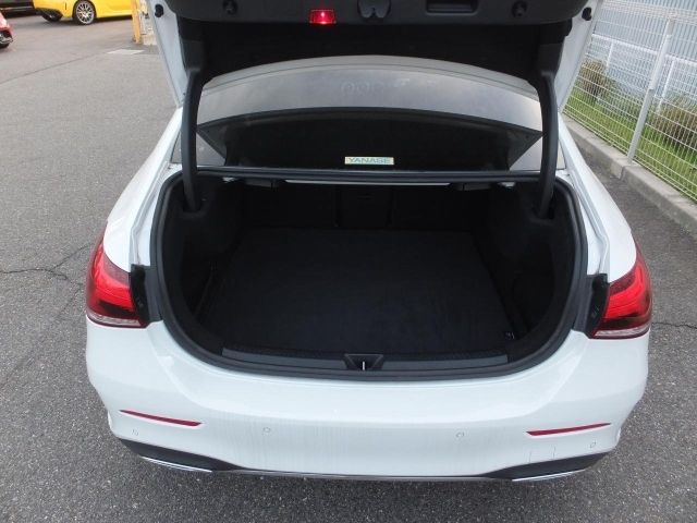 MERCEDES BENZ A class sedan
