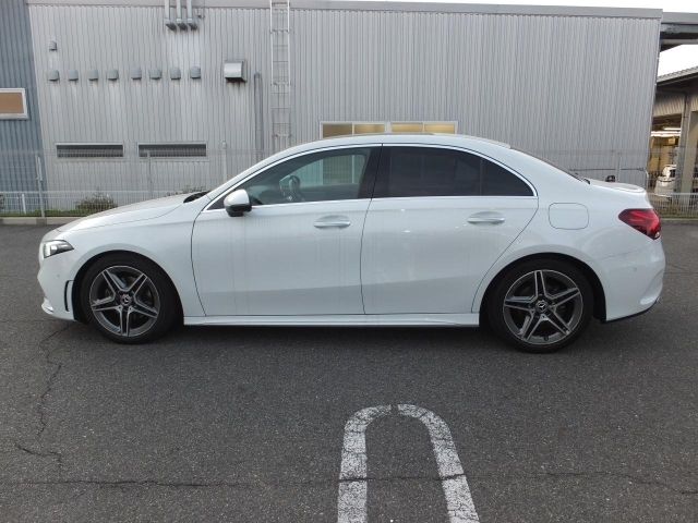 MERCEDES BENZ A class sedan
