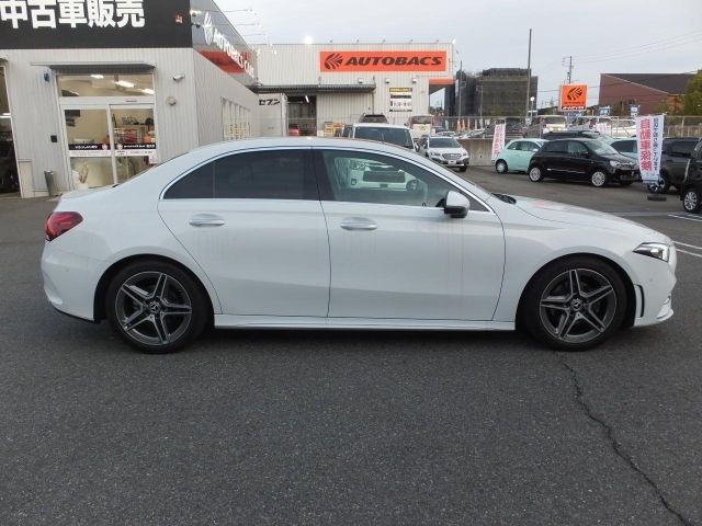 MERCEDES BENZ A class sedan