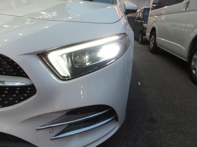 MERCEDES BENZ A class sedan
