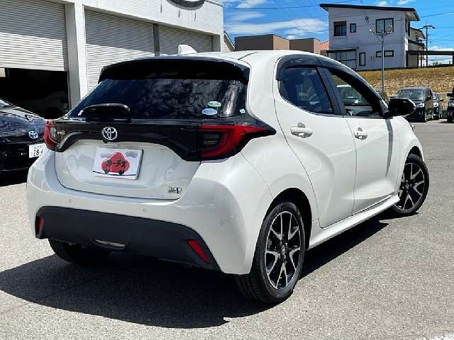YARIS HYBRID