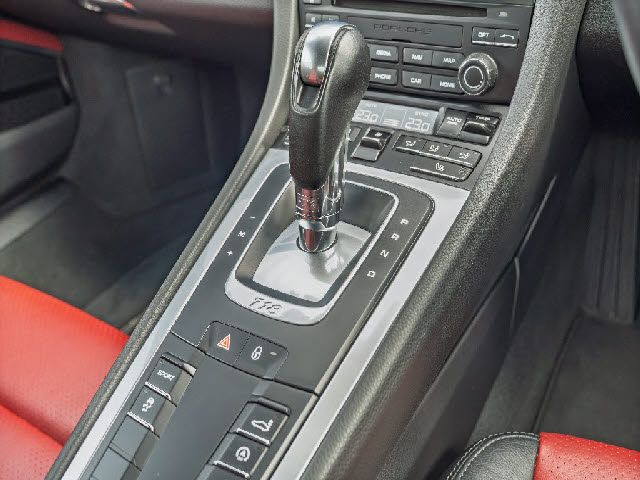 PORSCHE 718CAYMAN
