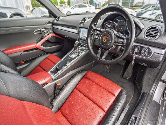PORSCHE 718CAYMAN