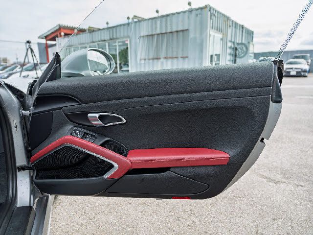 PORSCHE 718CAYMAN