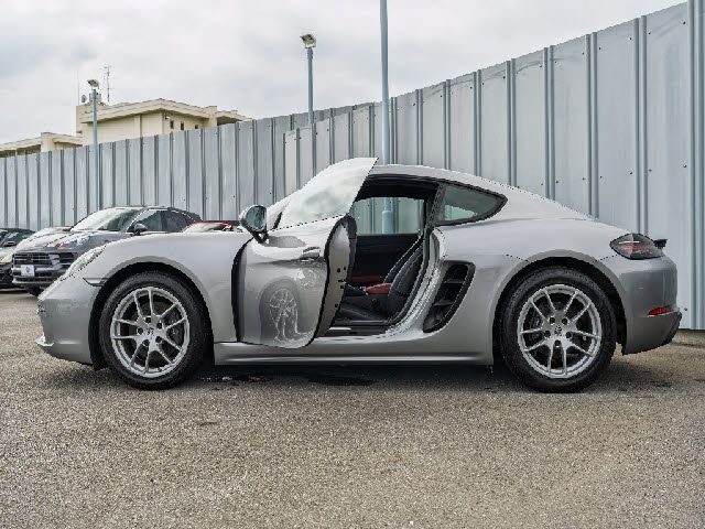 PORSCHE 718CAYMAN