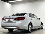 CROWN sedan hybrid