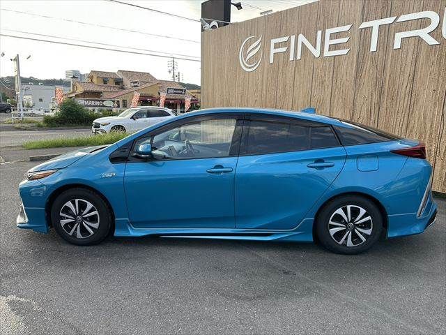 PRIUS PHV