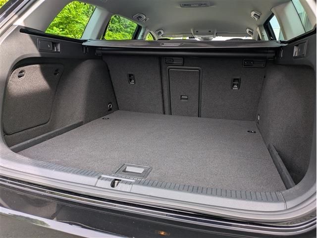 VOLKSWAGEN GOLF Alltrack