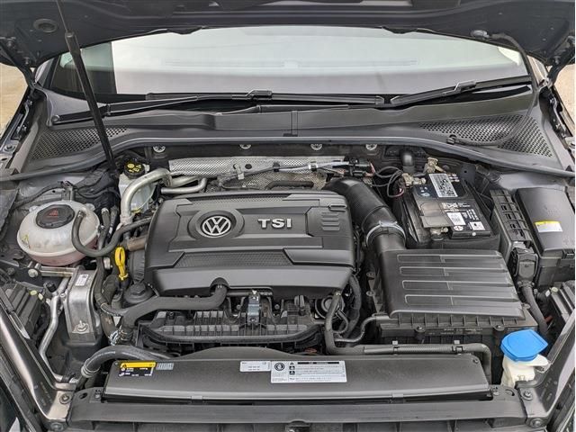 VOLKSWAGEN GOLF Alltrack